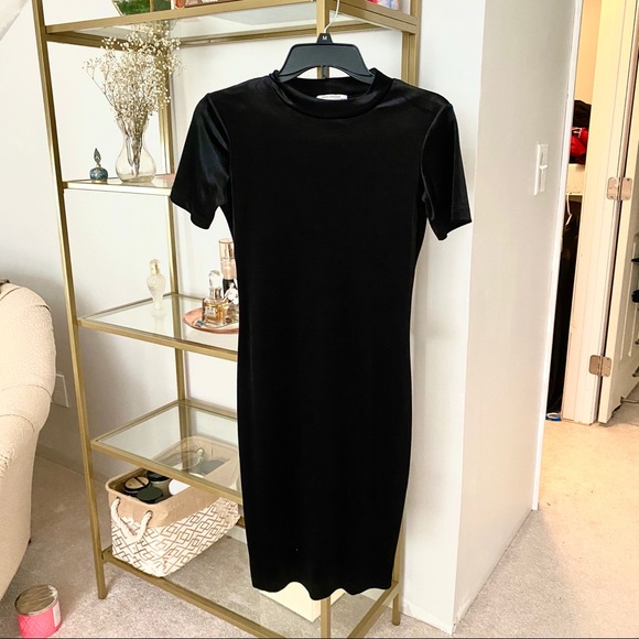 ZARA black velvet midi dress - Picture 3 of 4